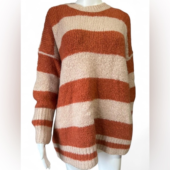 Goodnight Macaroon Oversized Striped Crewneck Sweater in Rust & Cream - Picture 3 of 5